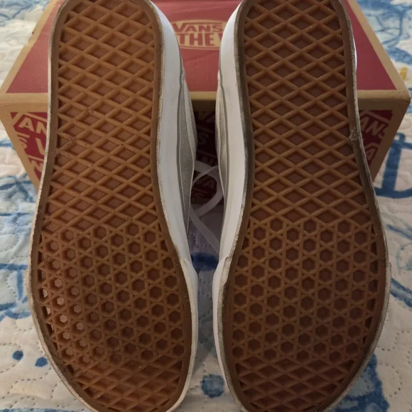 Vans Gray Sneakers Size 8.5 - Picture 5 of 5